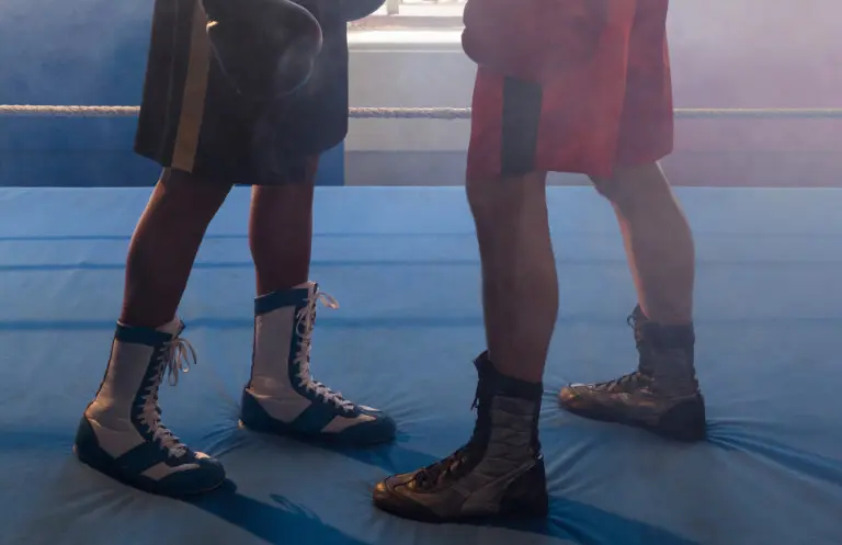 Boxer mit Boxschuhen